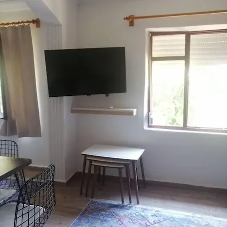 Karaoz House *